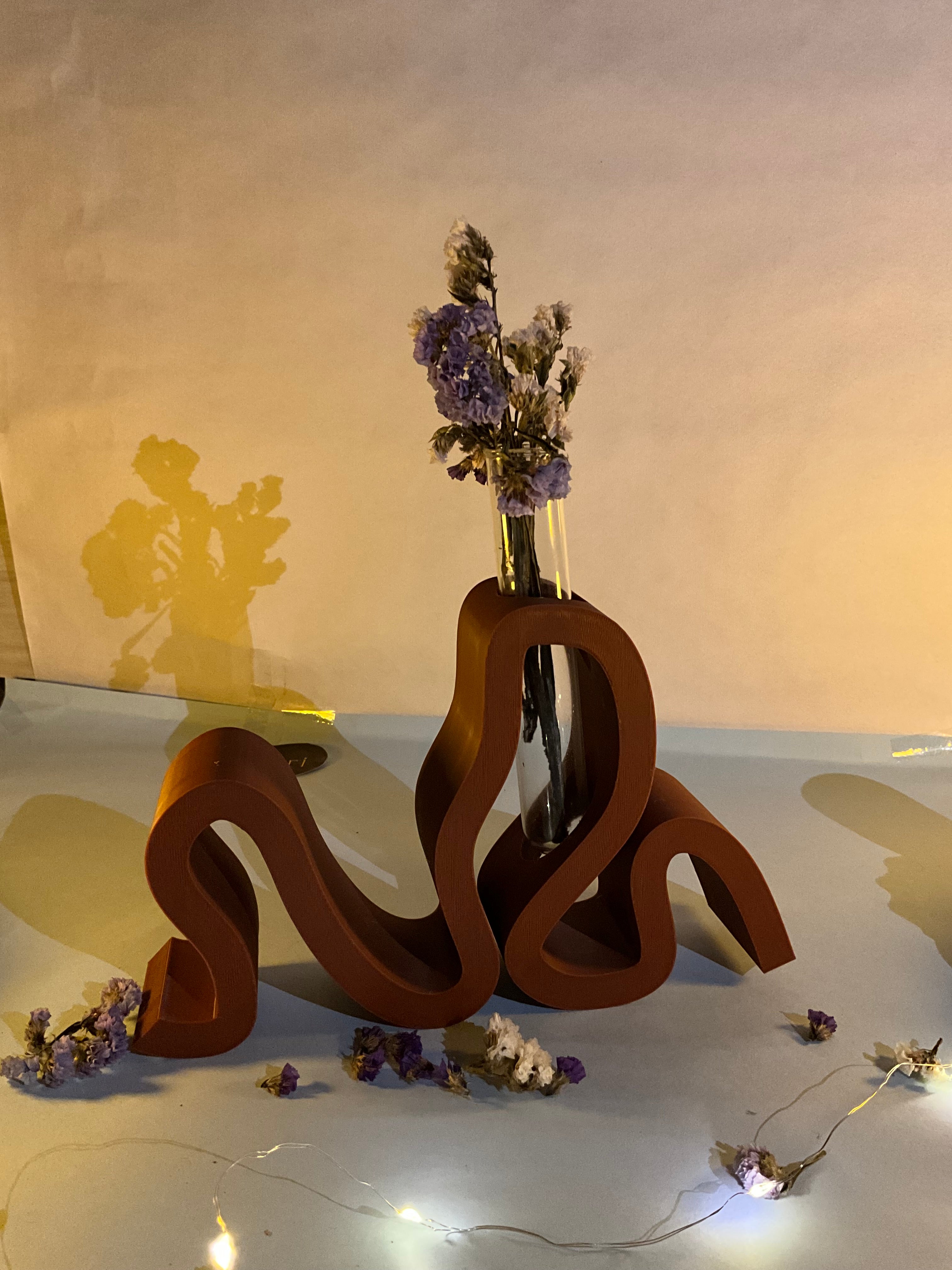Taletube - Test tube vase / book holder decor
