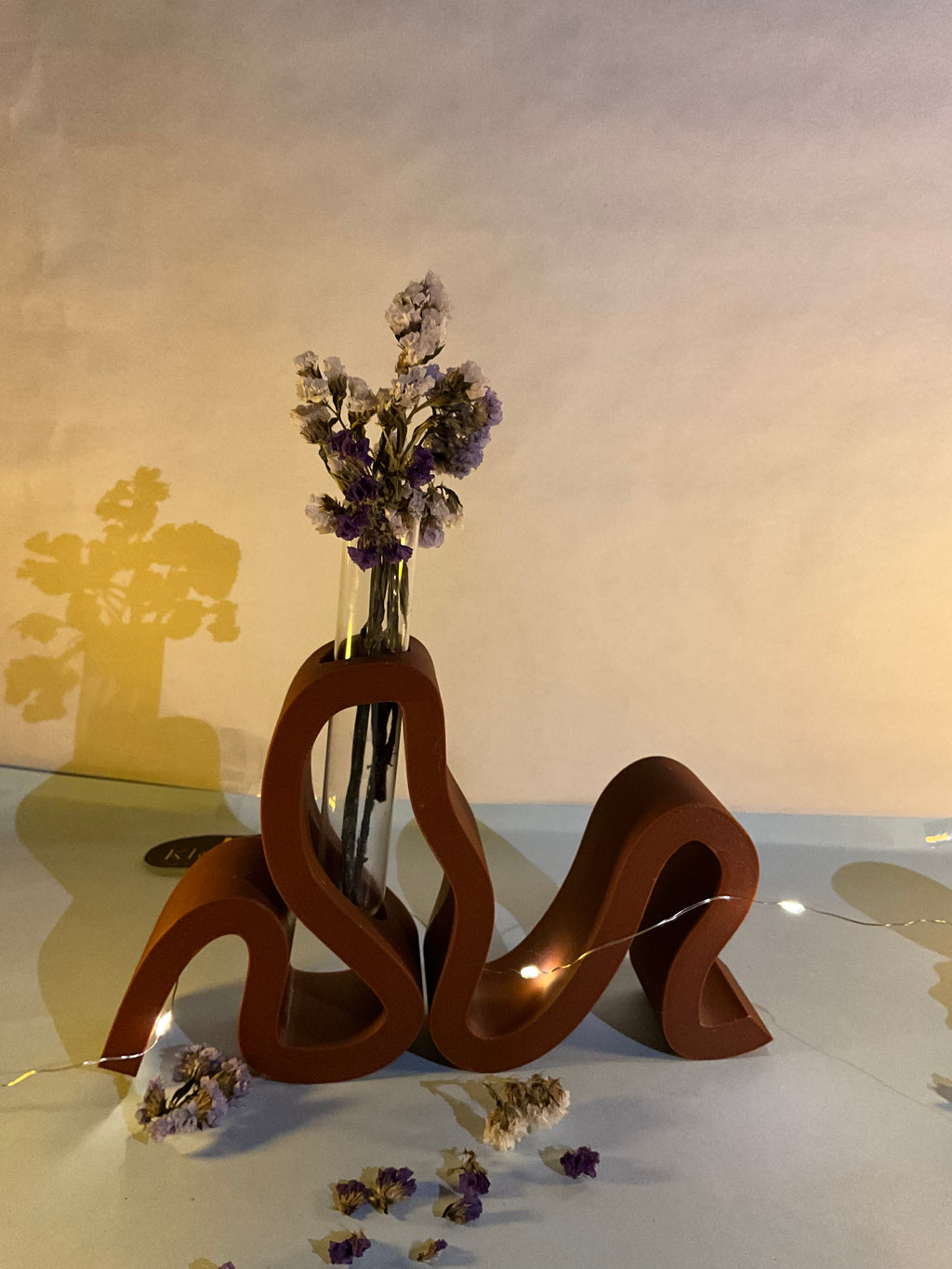 Taletube - Test tube vase / book holder decor