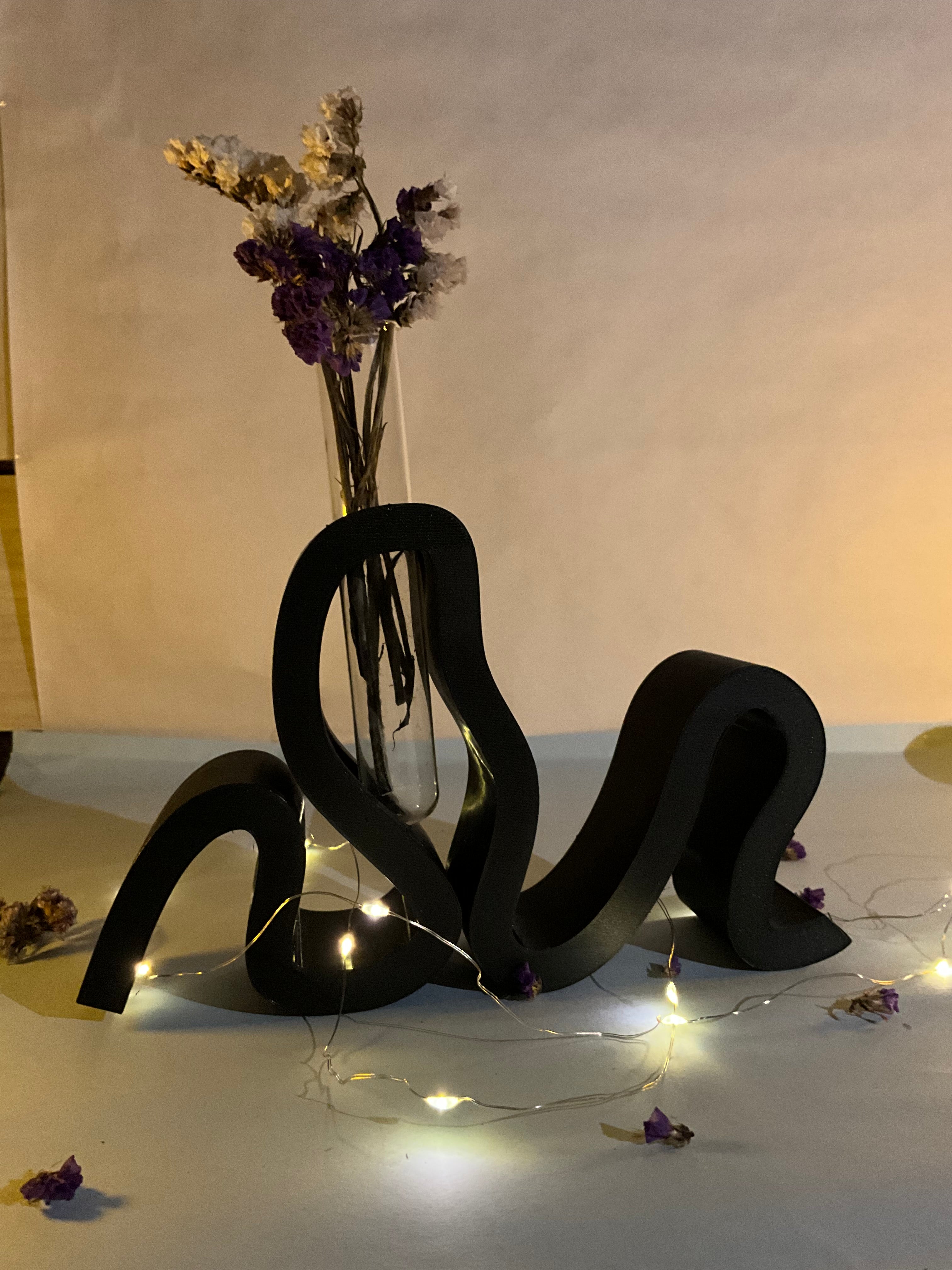 Taletube - test tube vase / book stand decor