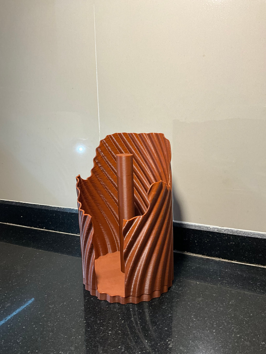 Mess buddy -Kitchen paper holder