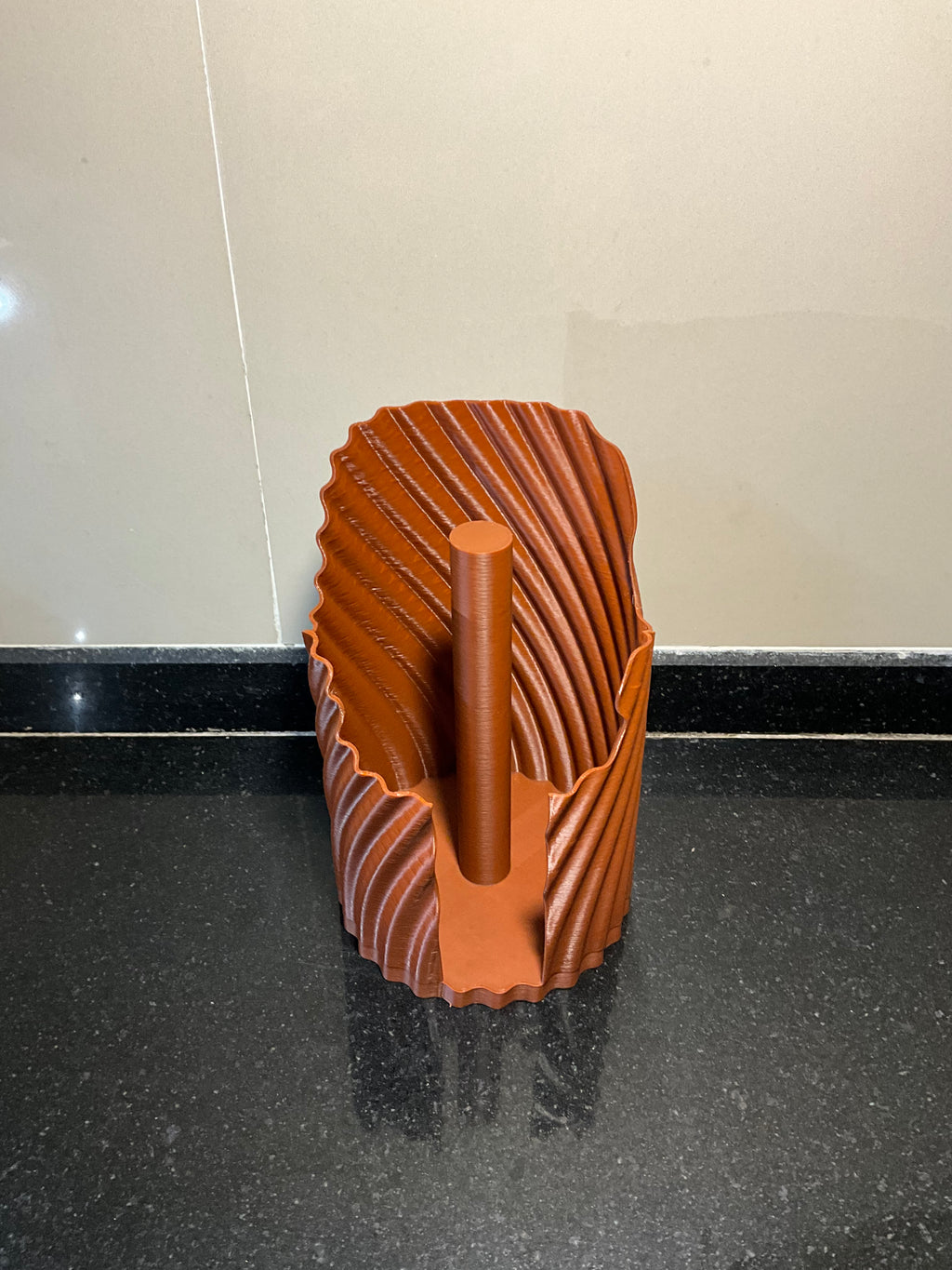 Mess buddy -Kitchen paper holder